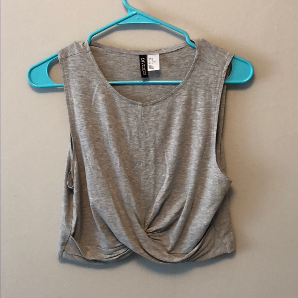 H&M gray summer crop top ☀️